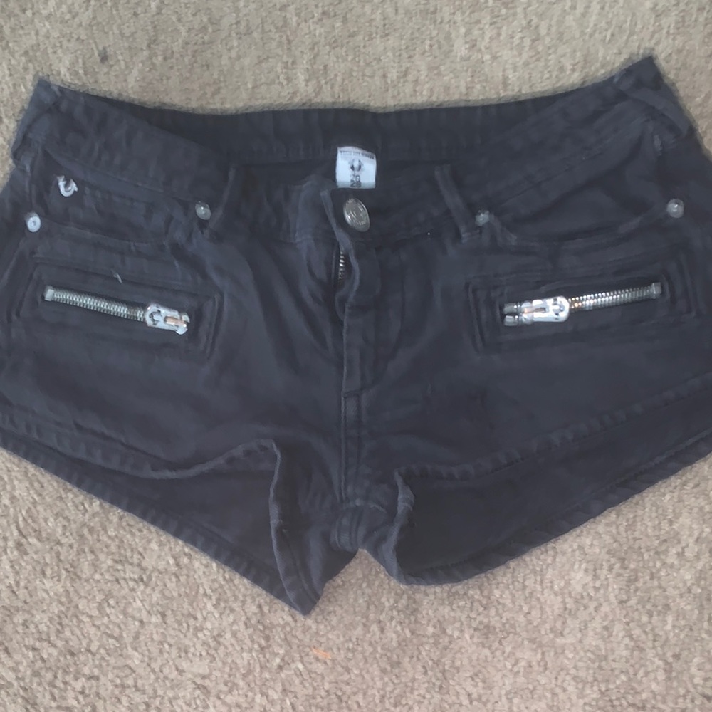 True religion jeans shorts color is black size 29